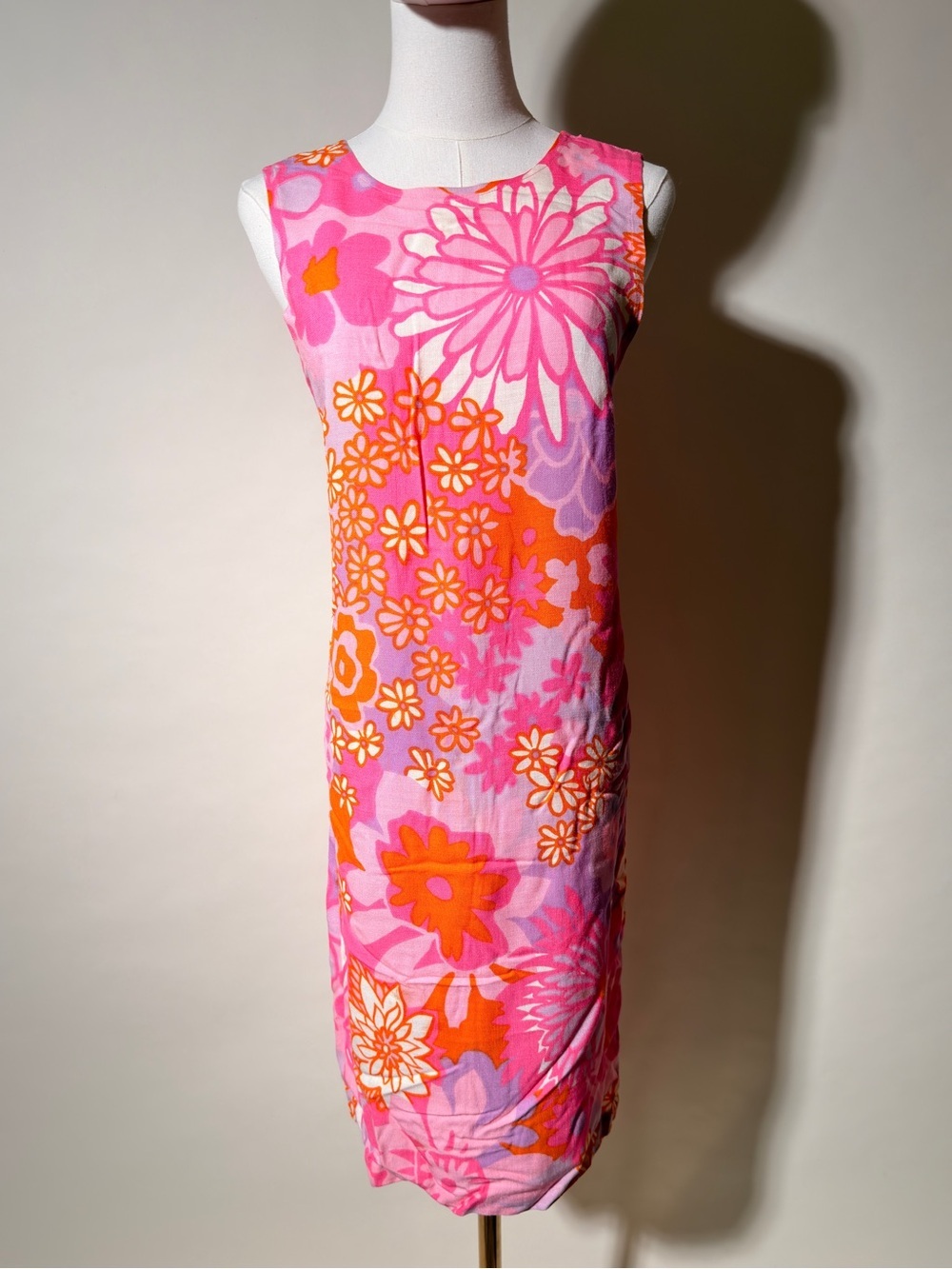 Vintage 1960s Vibrant Pink Flower Power Midi Shift Dress 🌸